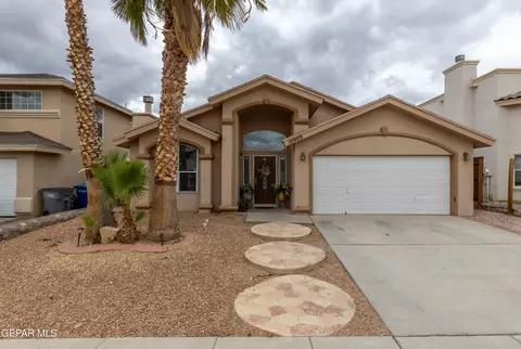 10909 Duster Dr, El Paso, TX 79934