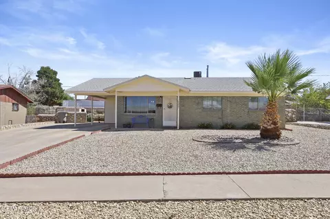 10207 Chinaberry Dr, El Paso, TX 79925