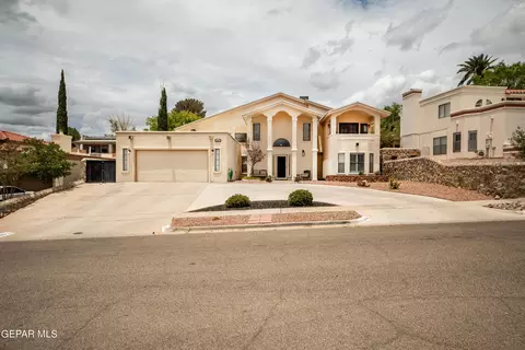 6409 Camino Fuente Dr, El Paso, TX 79912