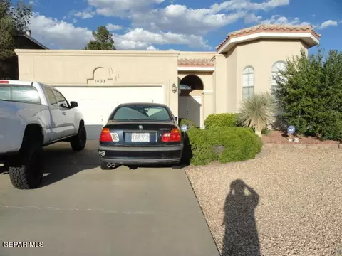 1400 Crown Ridge Dr, El Paso, TX 79912