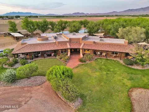 7003 Mcnutt Rd, Anthony, NM 88021 photo 1