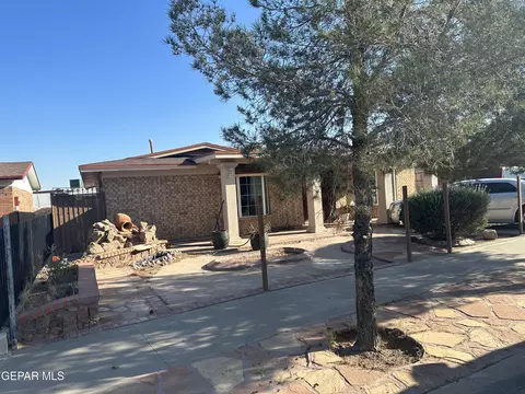 504 Ural Way, El Paso, TX 79907