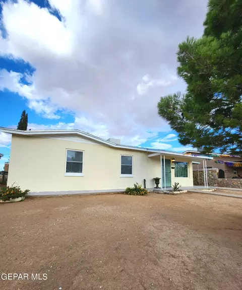 8324 Mt Everest Dr, El Paso, TX 79904
