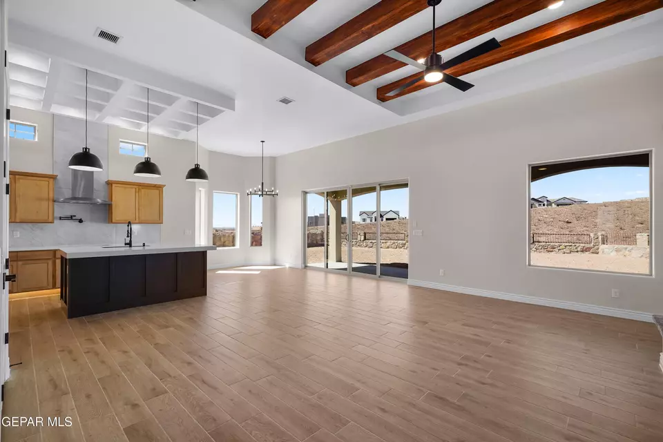 Living - 1910 Concho Ct, El Paso, TX 79911 photo 11 of 15