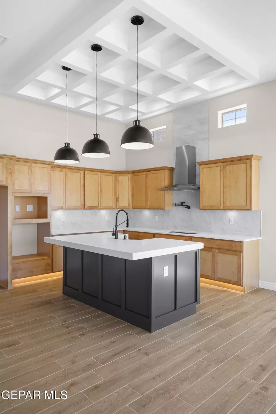 Kitchen - 1910 Concho Ct, El Paso, TX 79911 photo 14 of 22