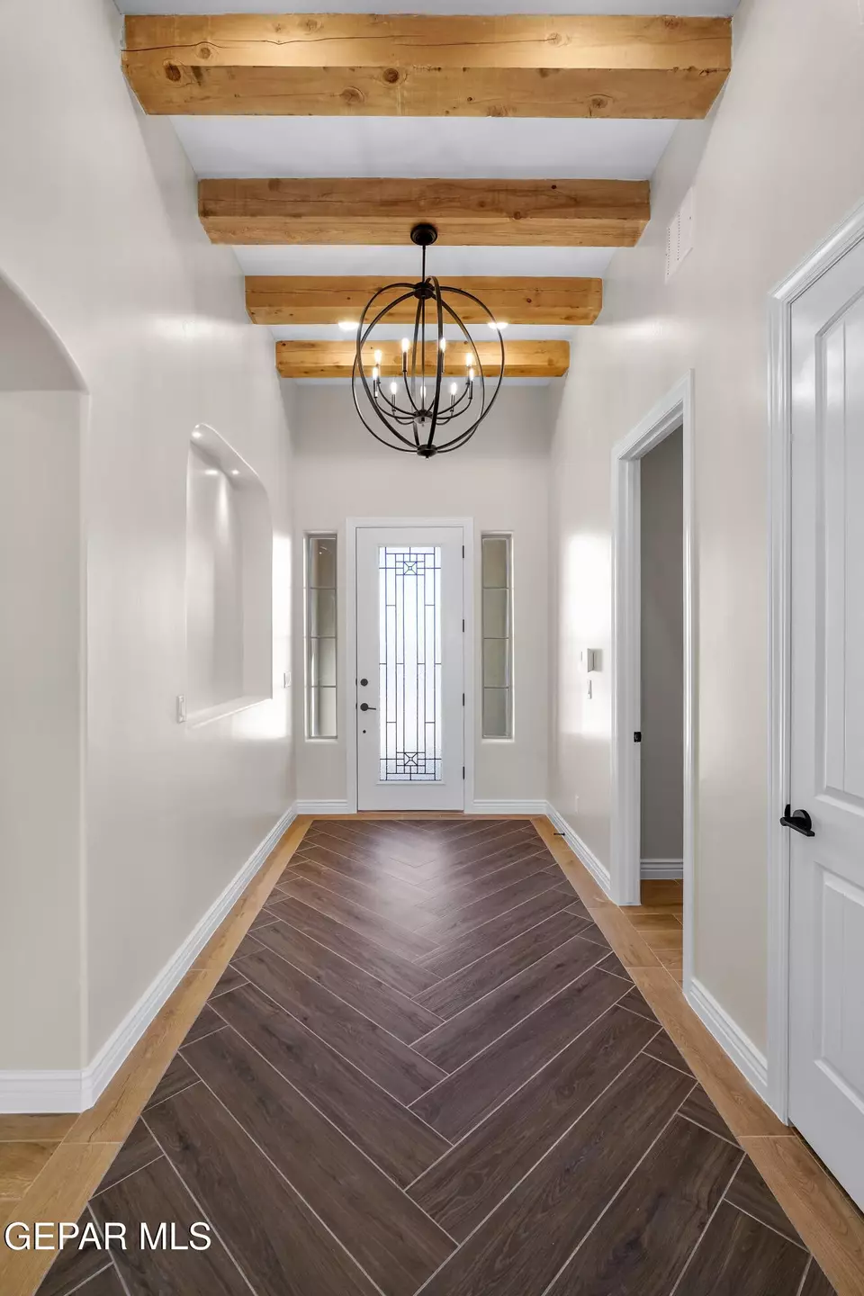 Entry Way - 1910 Concho Ct, El Paso, TX 79911 photo 5 of 7