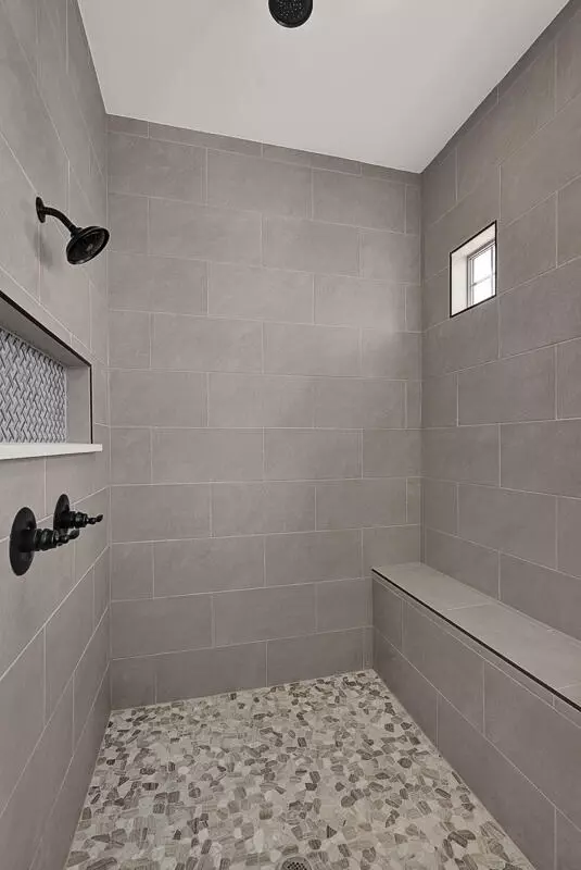 Bath - 1910 Concho Ct, El Paso, TX 79911 photo 7 of 24