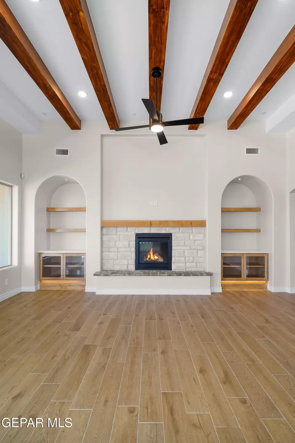Living - 1910 Concho Ct, El Paso, TX 79911 photo 9 of 15