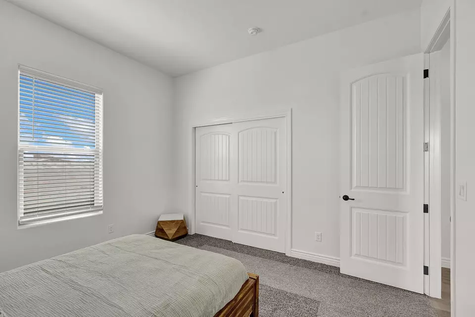 Bedroom - 1910 Concho Ct, El Paso, TX 79911 photo 6 of 17