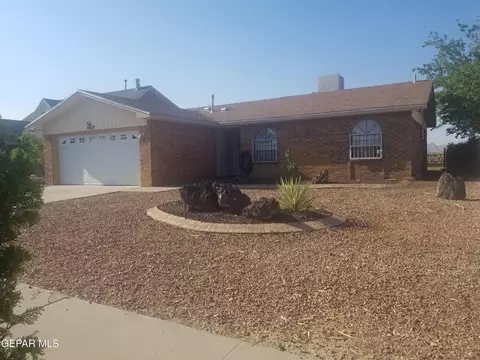 8429 Saratoga Dr, El Paso, TX 79912