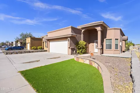 4577 Hugo Reyes St, El Paso, TX 79938