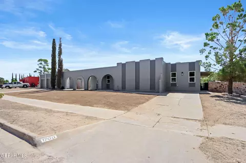 1700 Catham Cir, Horizon City, TX 79928