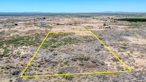 69 La Sala Grande, Alamogordo, NM 88310