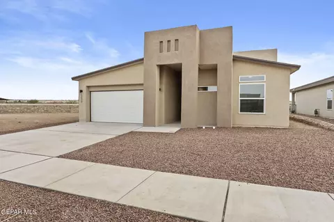 15353 Idea Ln, El Paso, TX 79938