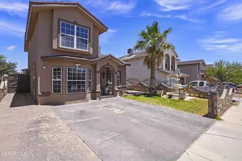 1660 Saint James St, El Paso, TX 79936