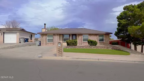 1620 E Bill Ogden Dr, El Paso, TX 79936