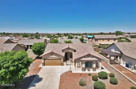 5621 Valley Oak Drive Dr, El Paso, TX 79932