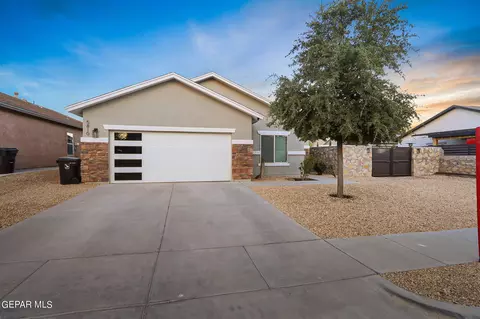 5810 Elizabeth St, Santa Teresa, NM 88008