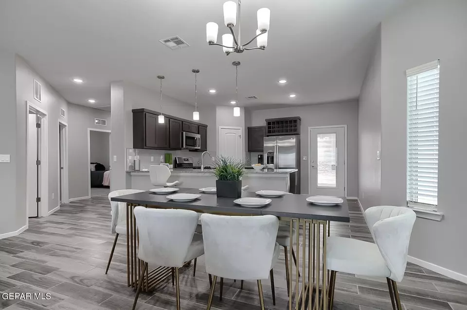 Dining - 12380 Polo Norte Dr, El Paso, TX 79934 photo 2 of 2