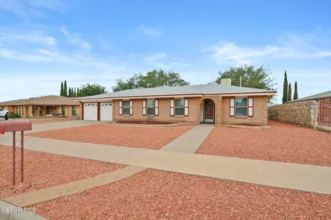 2021 Seacove Dr, El Paso, TX 79936