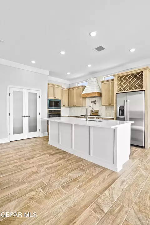 Kitchen - 3625 Pattern Pl, El Paso, TX 79938 photo 5 of 6