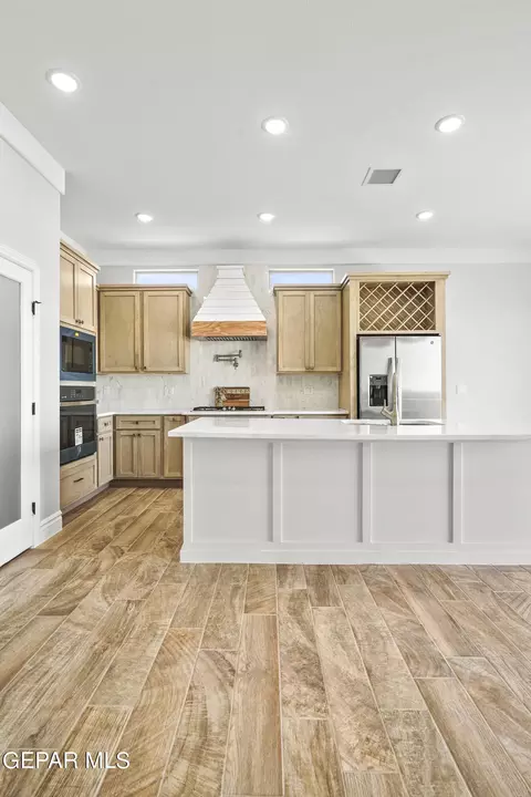 Kitchen - 3625 Pattern Pl, El Paso, TX 79938 photo 6 of 6