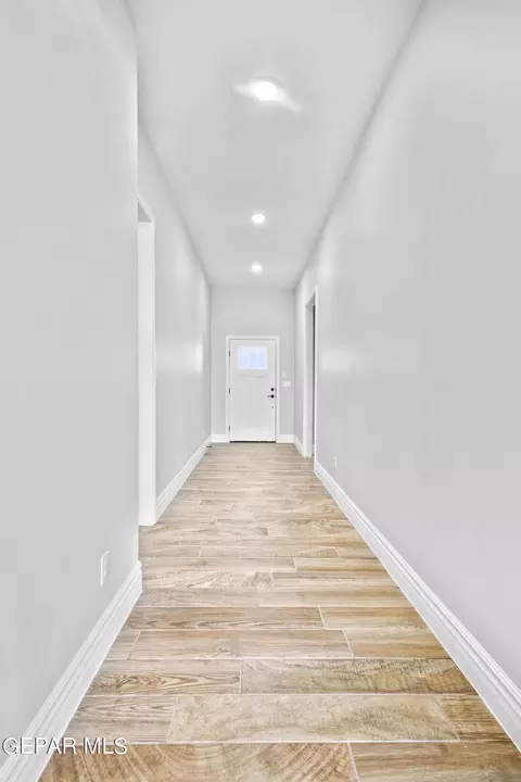 Entry Way - 3625 Pattern Pl, El Paso, TX 79938 photo 4 of 4