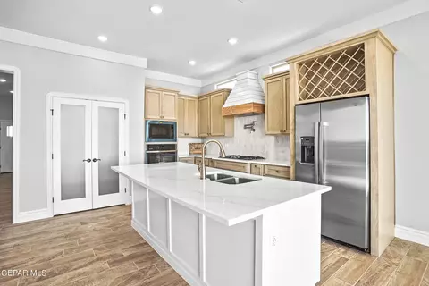 Kitchen - 3625 Pattern Pl, El Paso, TX 79938 photo 3 of 6