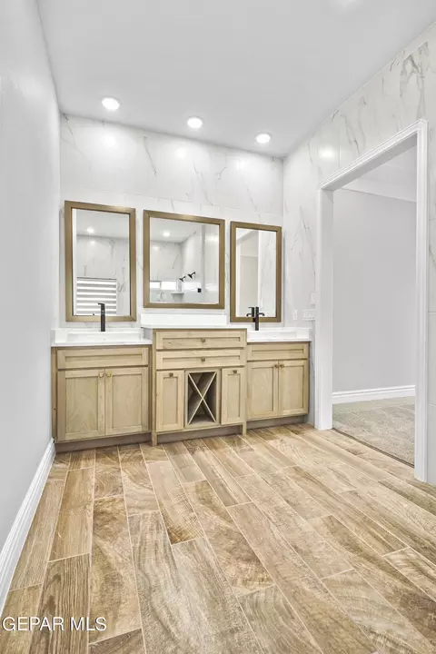 Bath - 3625 Pattern Pl, El Paso, TX 79938 photo 7 of 7