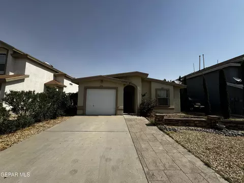 12721 Francisco Paz Dr, El Paso, TX 79938
