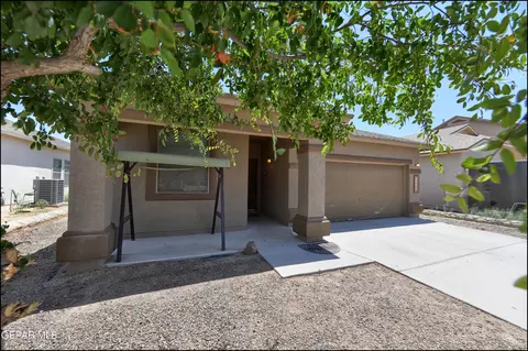 14480 Johnny Mata Dr, El Paso, TX 79938
