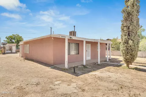 11604 Datsun Dr, Socorro, TX 79927