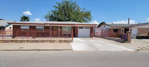10240 Honolulu Dr, El Paso, TX 79925