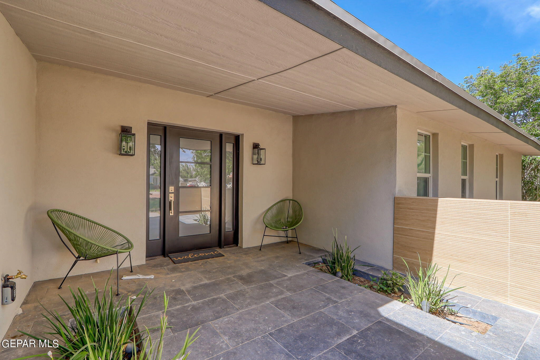 761 Camino Real Ave  
