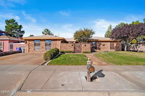 3133 Amarillo St, El Paso, TX 79936