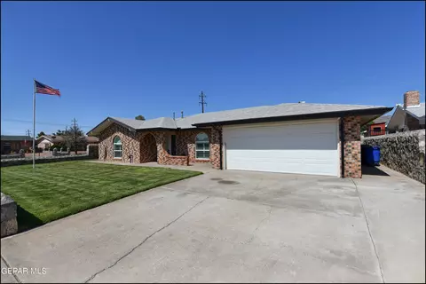 10701 Fort Worth St, El Paso, TX 79924