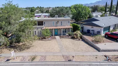 6945 La Cadena Dr, El Paso, TX 79912