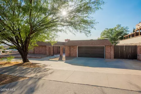 10129 Buckwood Ave, El Paso, TX 79925