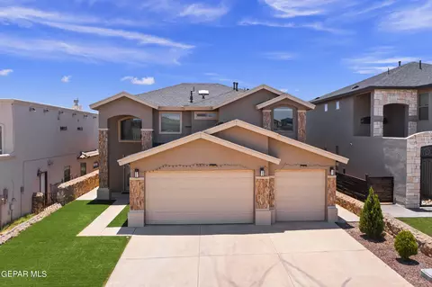 12572 Blue Heron Dr, El Paso, TX 79928