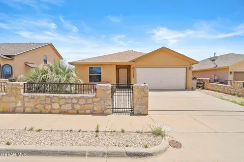 6264 Parakeet Ct, El Paso, TX 79924