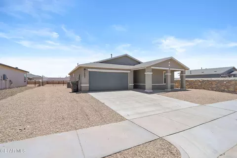 14592 Mescal Bean Ct, Horizon City, TX 79928