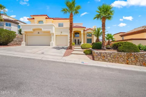 1032 Calle Parque Dr, El Paso, TX 79912