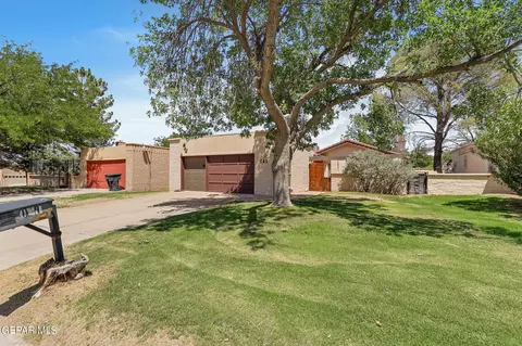 161 Jeweled Mesa Dr, Santa Teresa, NM 88008