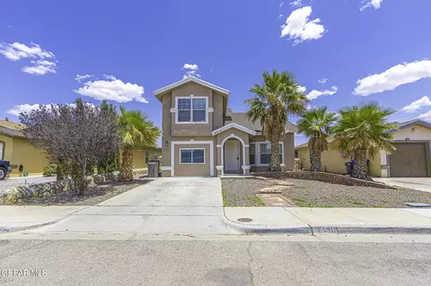 4516 Lorenzo Ponce Dr, El Paso, TX 79938