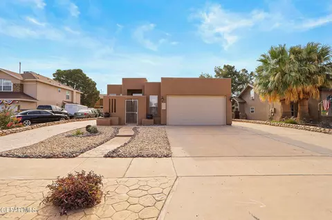 492 Horizon Heights Cir, Horizon City, TX 79928