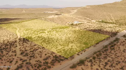 5997 Desert Gold Dr, Clint, TX 79938