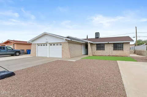 10460 Nolan Dr, El Paso, TX 79924