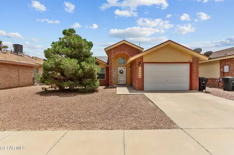 14448 Desierto Lindo Ave, Horizon City, TX 79928