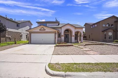 3140 Tierra Nora Dr, El Paso, TX 79938