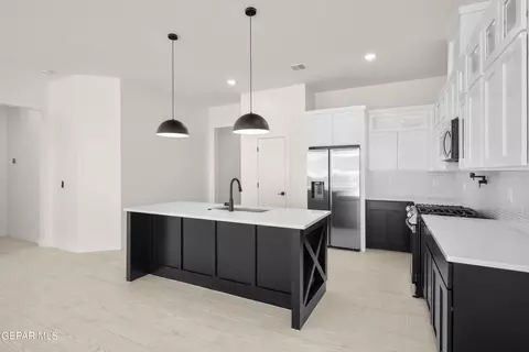 3613 Pattern Ln, El Paso, TX 79938 photo 10